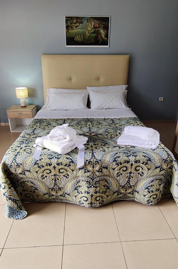 Hospitable Appartment In The Central Park, Xanthi Exterior foto